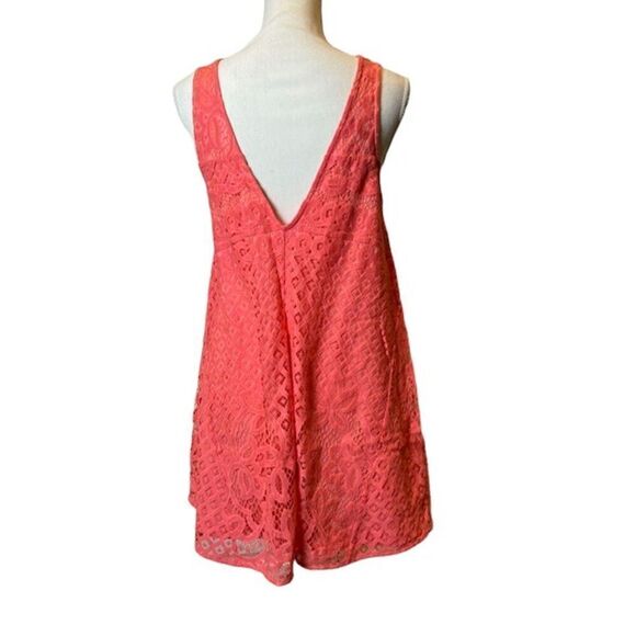 Altar'd State Women's Stretch Knit Crochet Sleeveless Dress Light Coral Medium - Picture 4 of 9